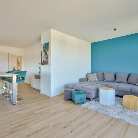 Stunning 2br Flat With Terrace And Private Parking Strasburg