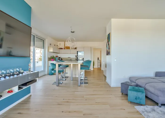 Stunning 2br Flat With Terrace And Private Parking Apartman
